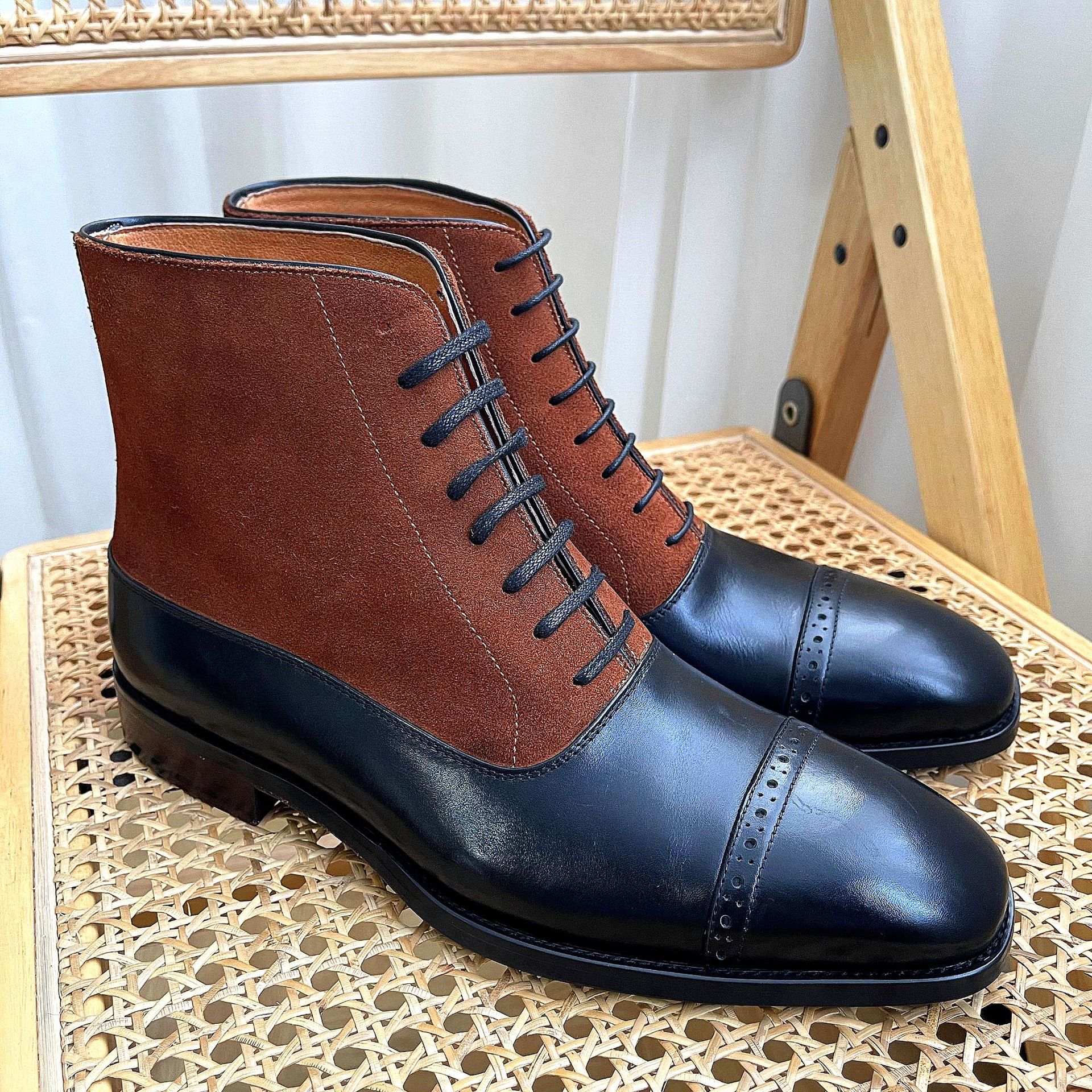 Three-joint Color-block Top Layer Leather Men's Shoes