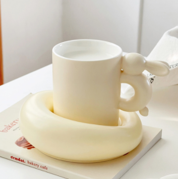 Moon Rabbit Coffee Cup Milk Fufu Ceramic Set