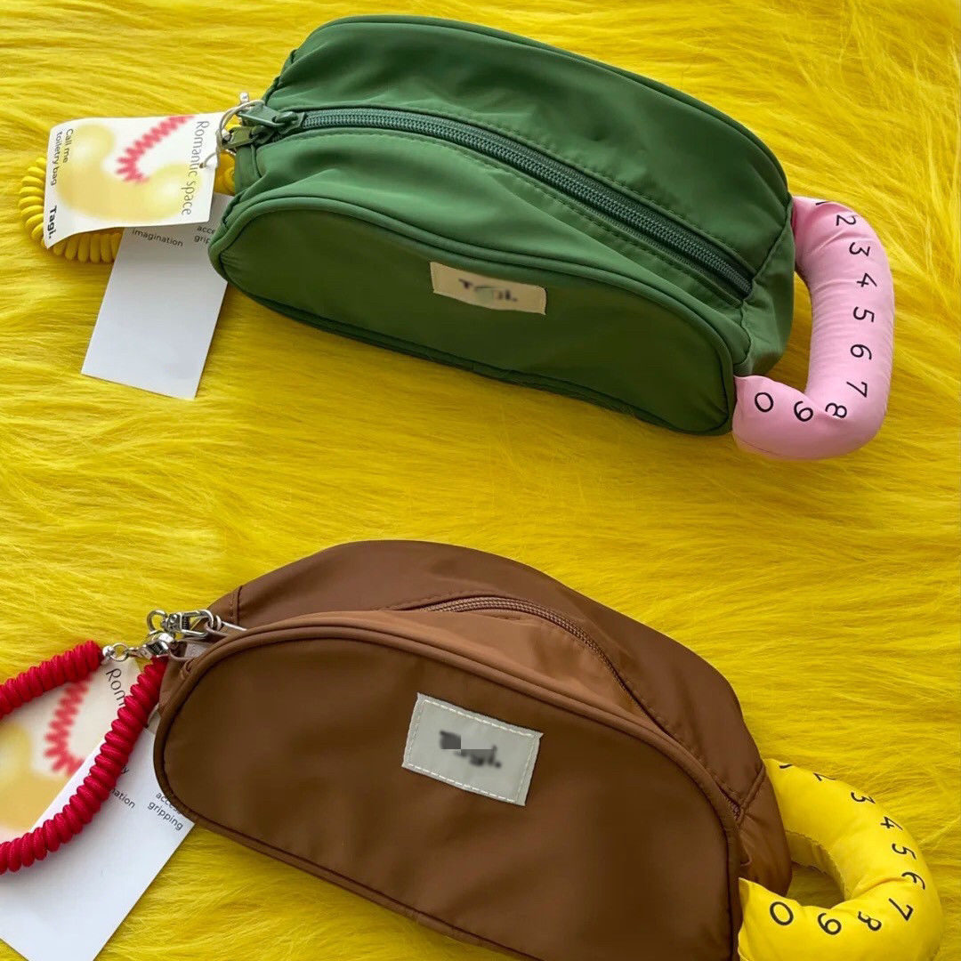 Women's Fashion Large Capacity Nylon Waterproof Portable Bag