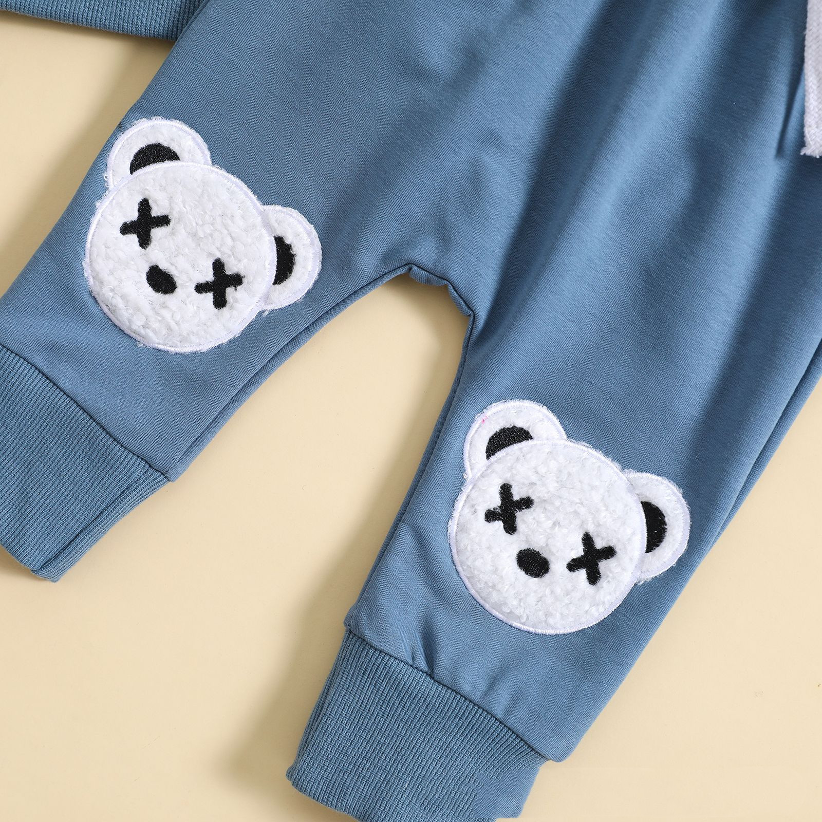 Boy's White Suit Bear Embroidered Round Neck Sweater Two-piece Set