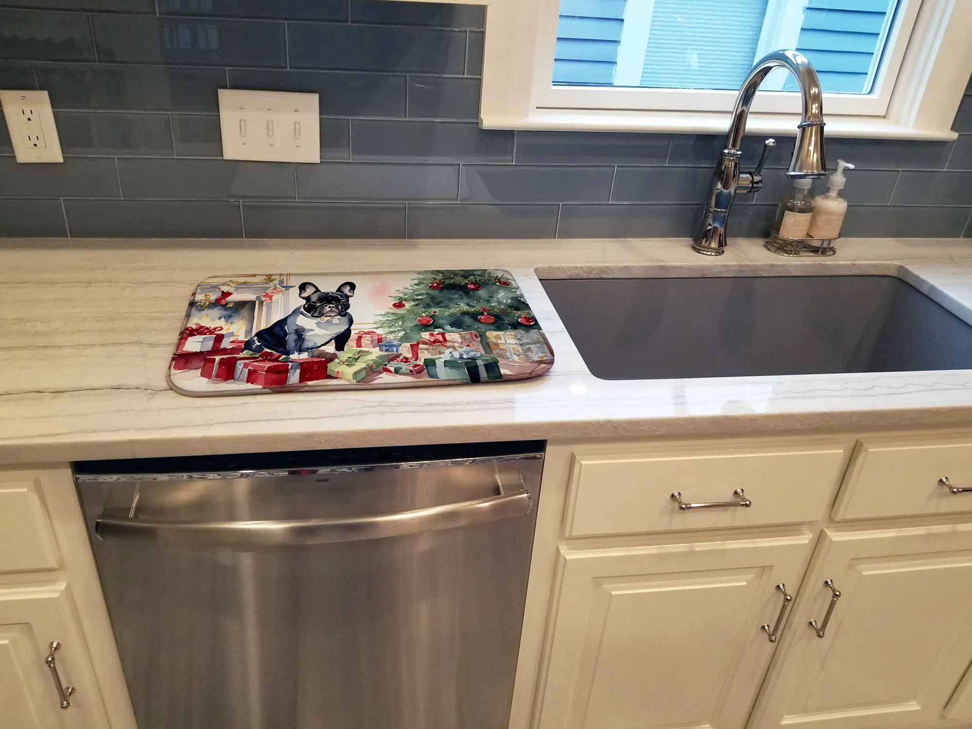 French Bulldog Cozy Christmas Dish Drying Mat Absorbent Dish Drying Mat Pad for Kitchen Counter Dish Drainer Mat for Countertop, 14 x 21", Multicolor