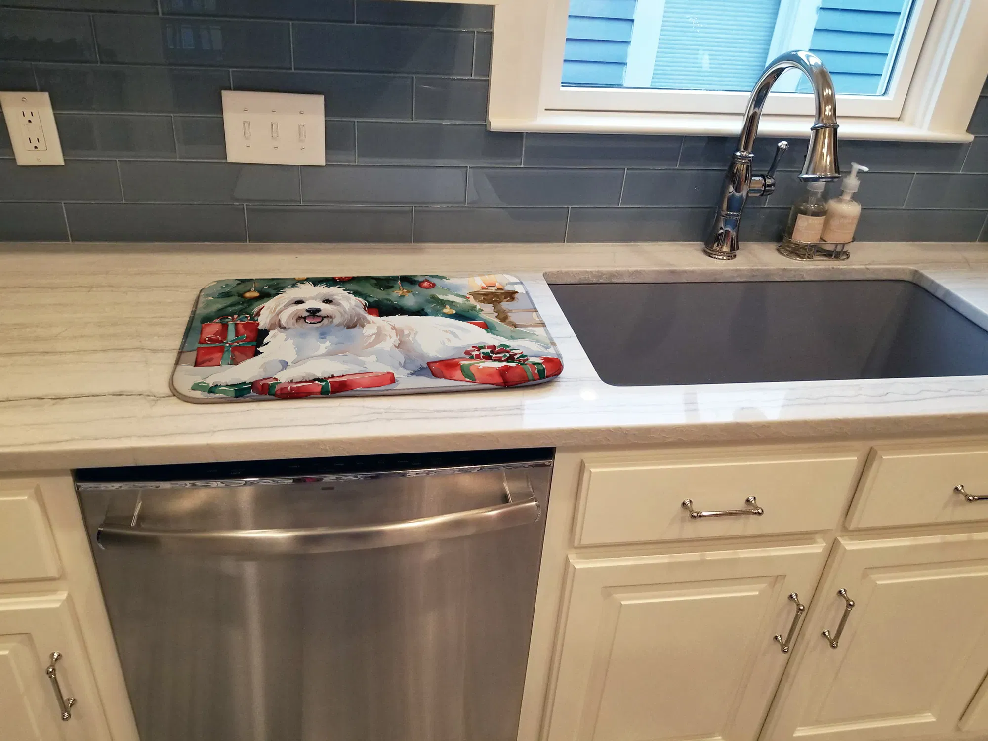 Coton De Tulear Cozy Christmas Dish Drying Mat Absorbent Dish Drying Mat Pad for Kitchen Counter Dish Drainer Mat for Countertop, 14 x 21", Multicolor