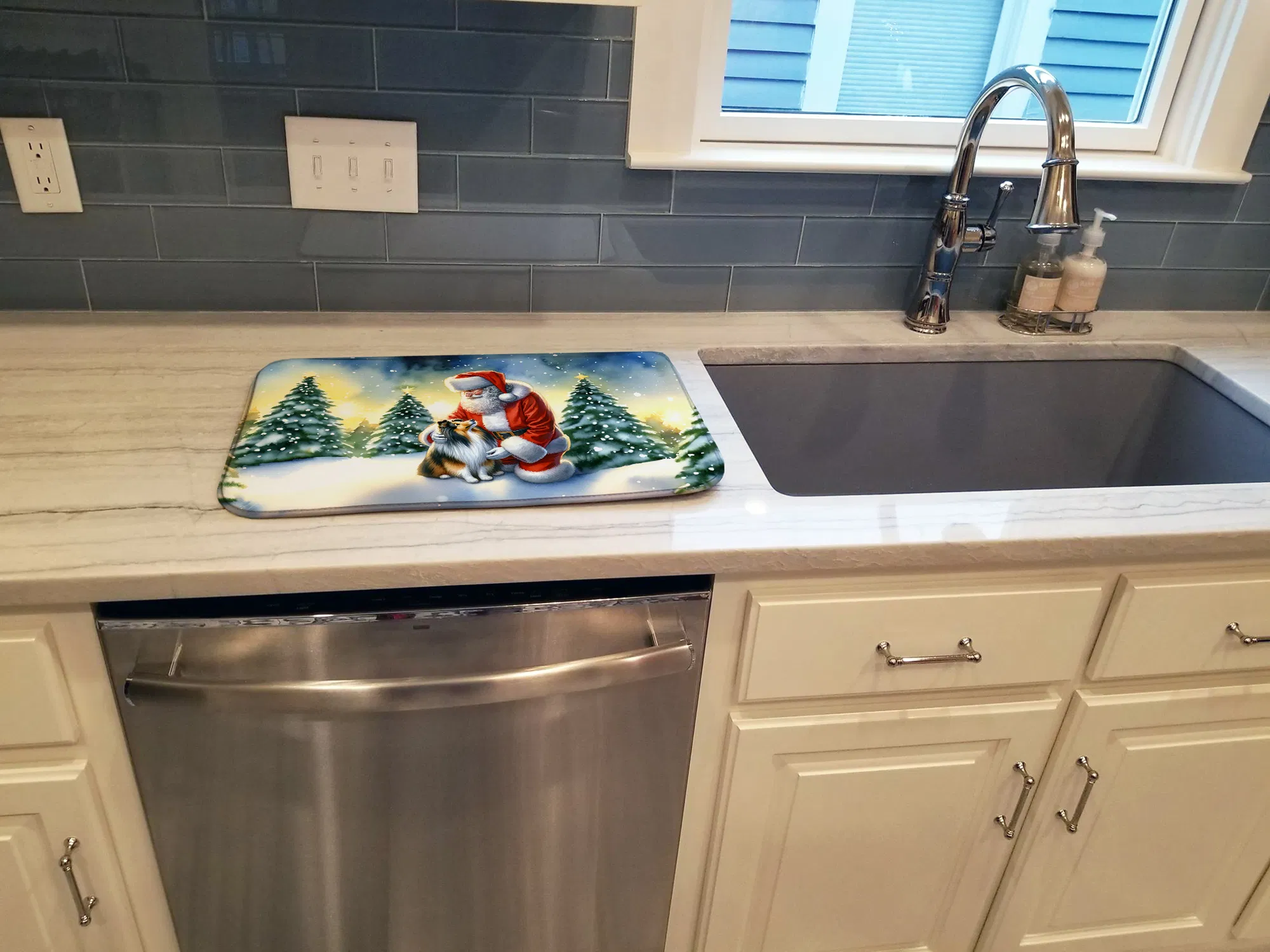 Sheltie and Santa Claus Dish Drying Mat Absorbent Dish Drying Mat Pad for Kitchen Counter Dish Drainer Mat for Countertop, 14 x 21", Multicolor