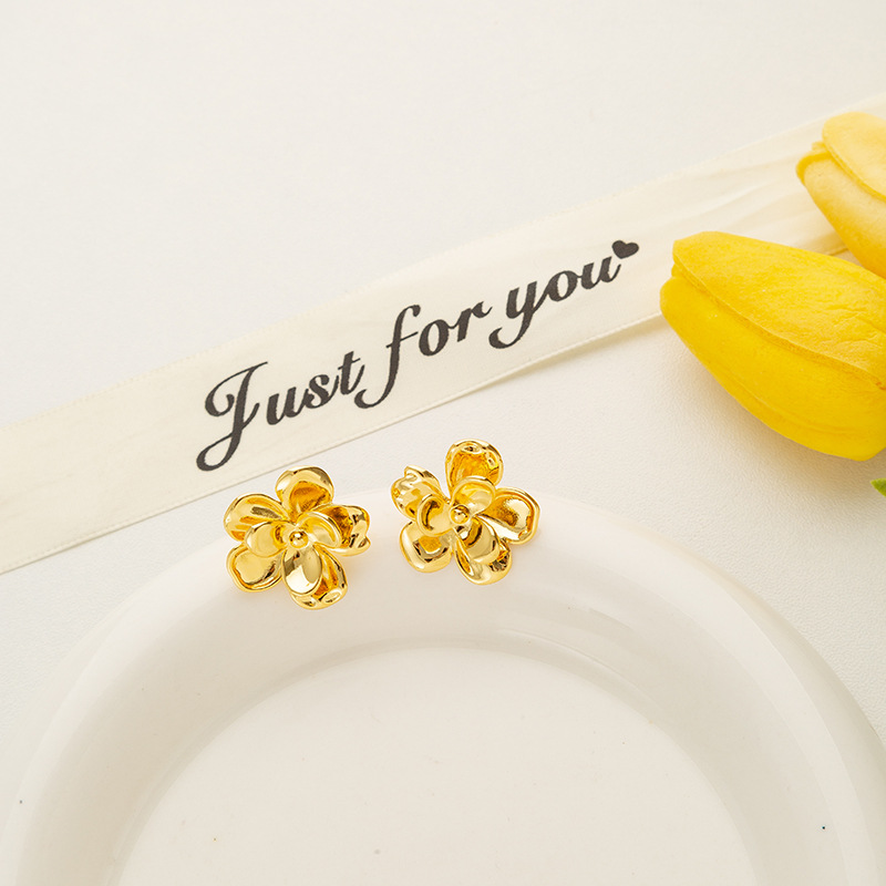 Silver Needle Golden Flower Stud Earrings Retro Simple